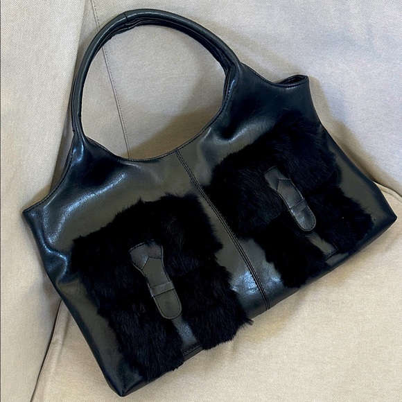 Stylish F.E.F.A. Black Fur-Accented Leather Satchel Handbag - Picture 4 of 8